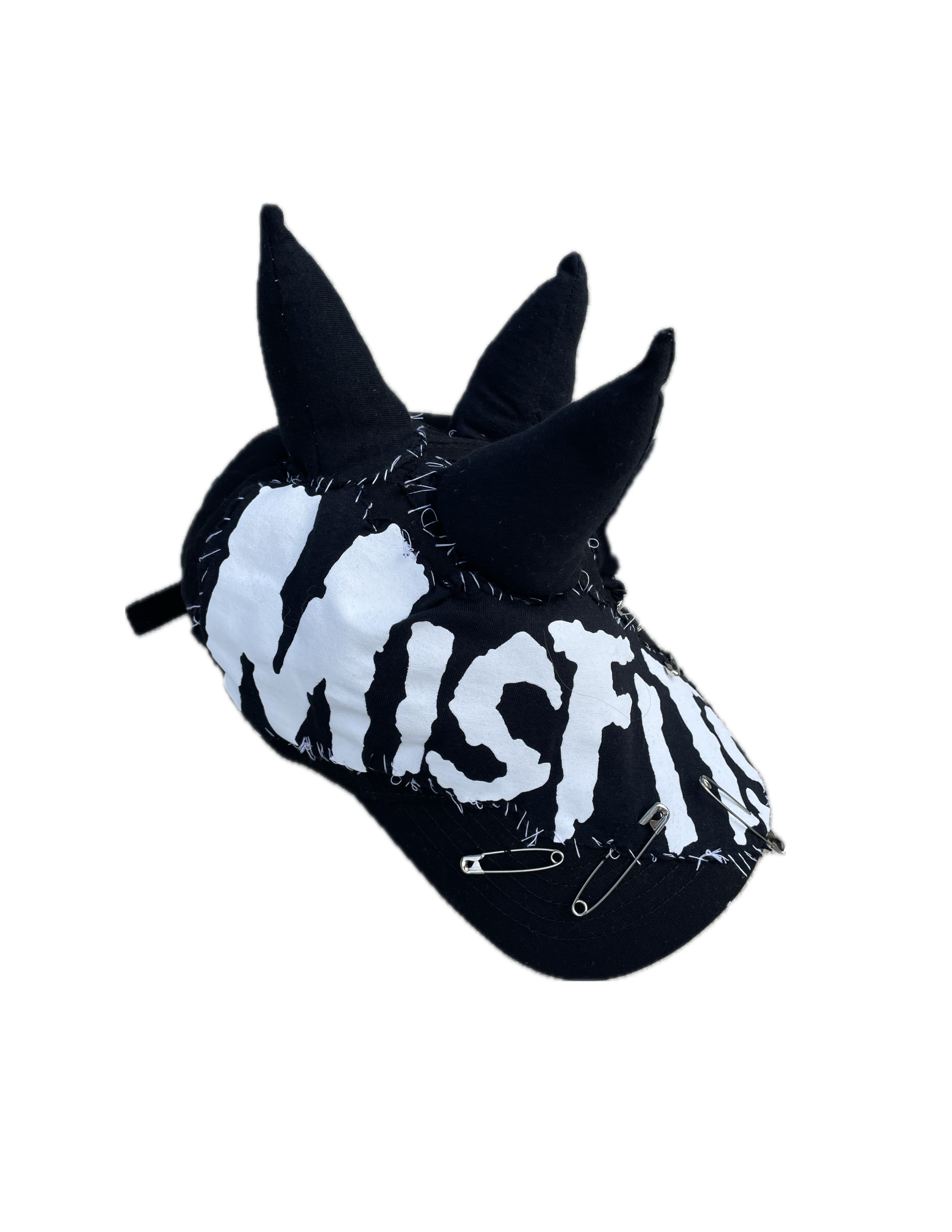 Misfit hat with spikes