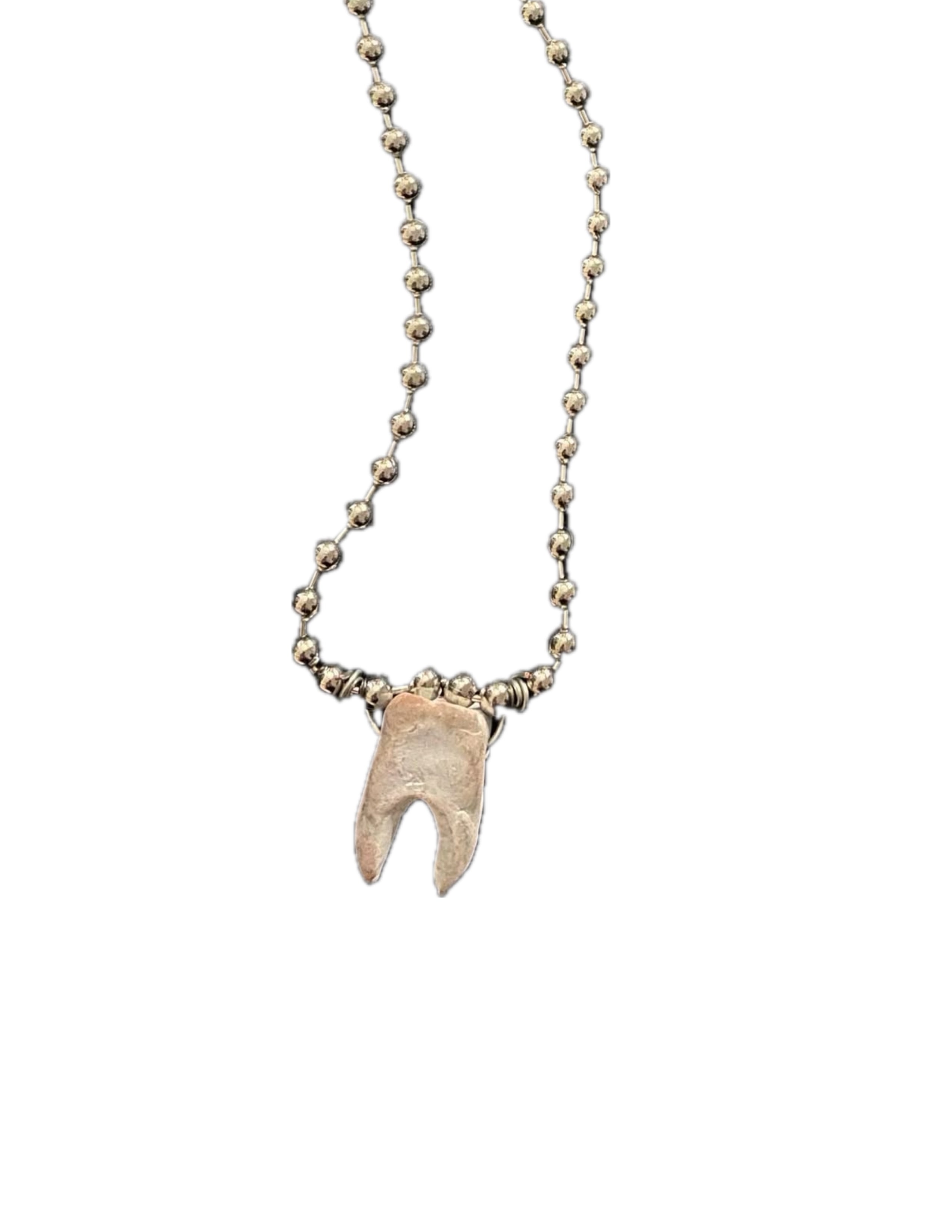 Tooth necklace